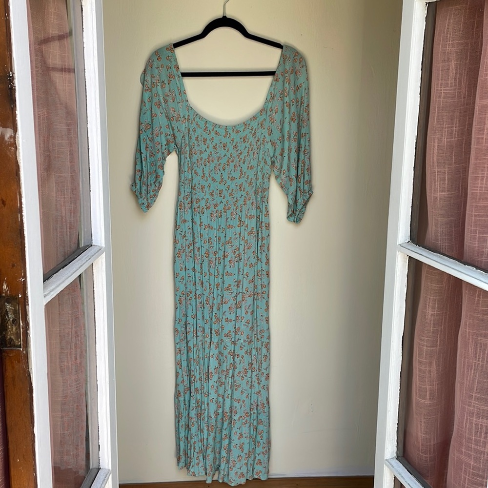 Urban Outfitters Lottie Lace-Up Midi Dres